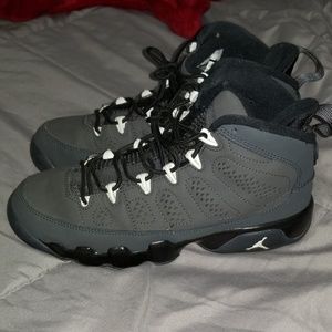 Jordan anthracite 9s